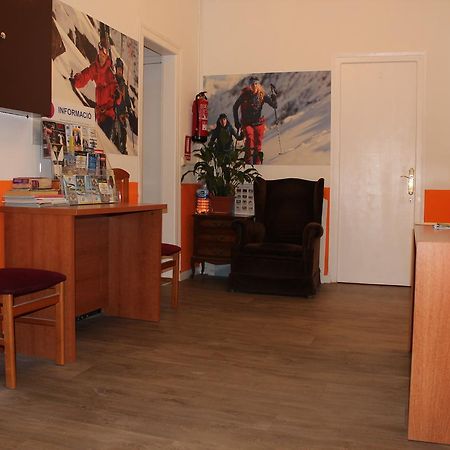 Pension Arosa Barcelona Bagian luar foto