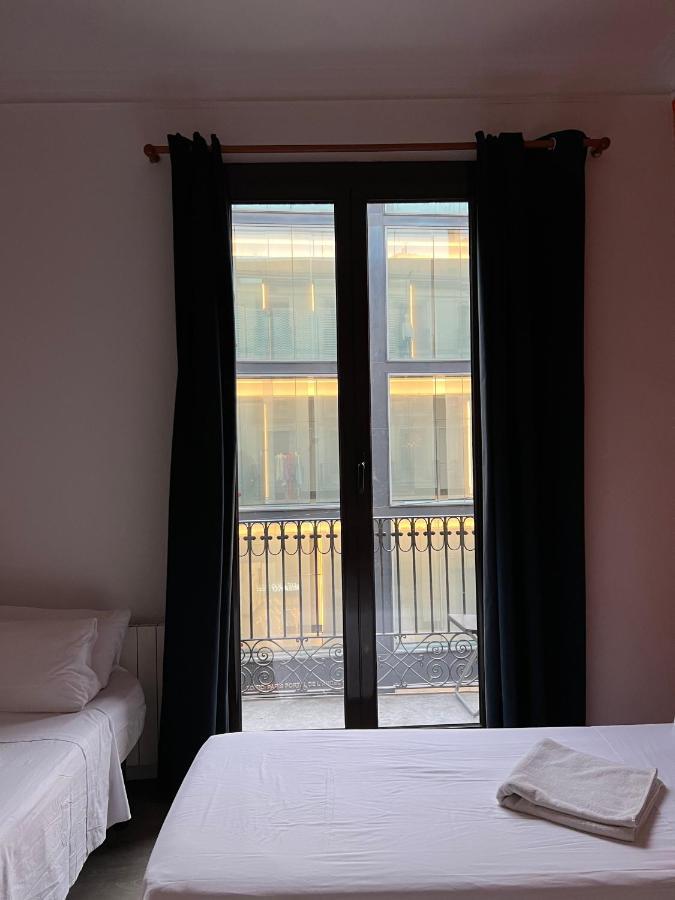 Pension Arosa Barcelona Bagian luar foto