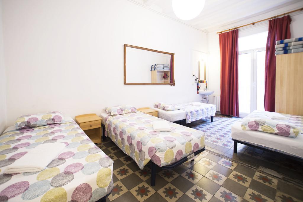 Pension Arosa Barcelona Bagian luar foto