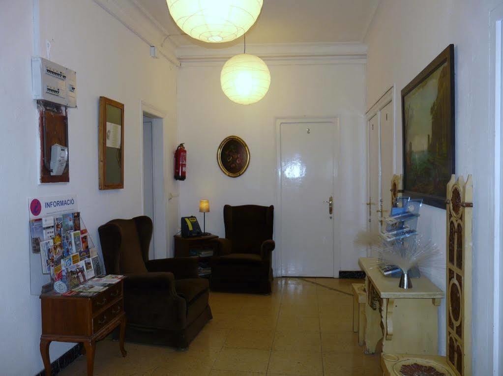 Pension Arosa Barcelona Bagian luar foto
