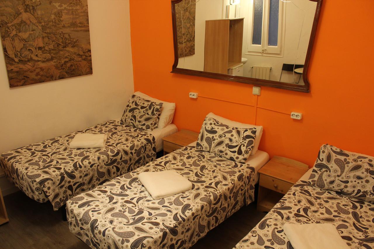 Pension Arosa Barcelona Bagian luar foto