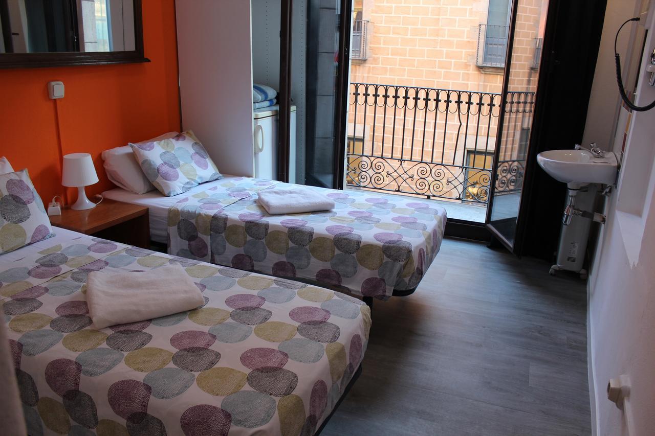 Pension Arosa Barcelona Bagian luar foto